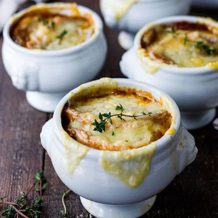 Image de Soupe à l'oignon gratinée classique