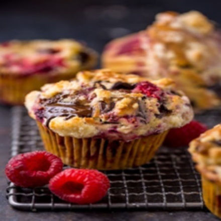 Image de Muffins framboises et chocolat amer